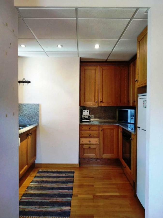 Duplex Familiar En Естери д'Анеу Екстериор снимка